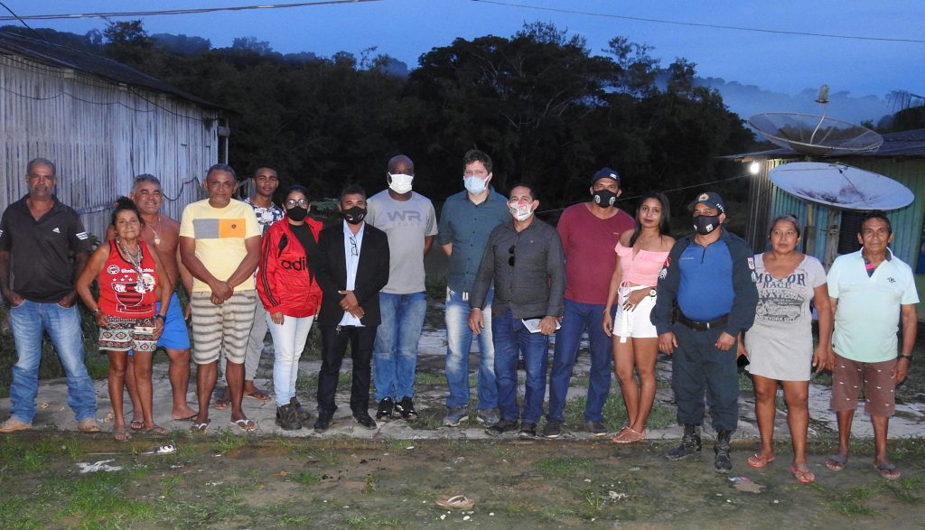 Visita do governo municipal a comunidade de cabaçal soluciona problemas na educação e saúde.