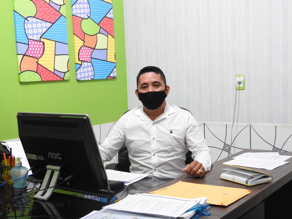 DANILO COSTA É O NOVO SECRETARIO DE EDUCAÇÃO CULTURA E DESPORTO DO MUNICÍPIO DE JACAREACANGA