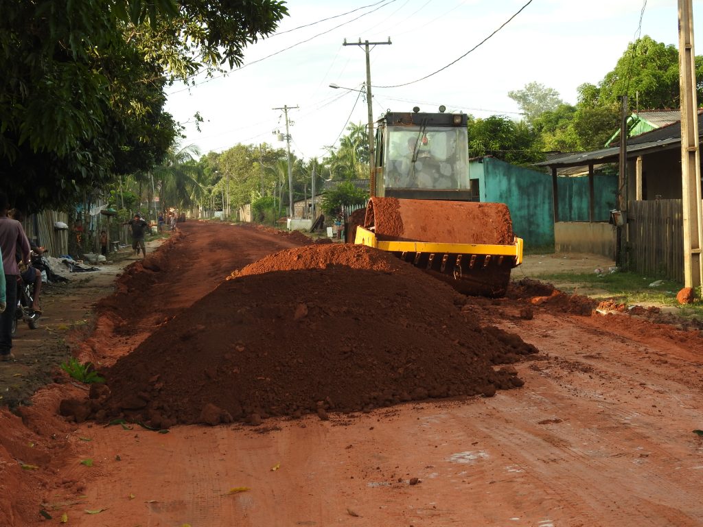 Prefeito Valdo do Posto Visita Obras e Melhorias de Ruas em Jacareacanga