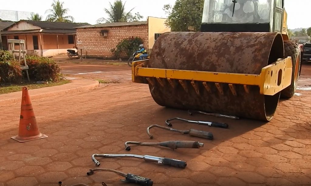 COMTRANJA realiza destruição de descargas adulteradas que foram aprendidas em blitz no município.