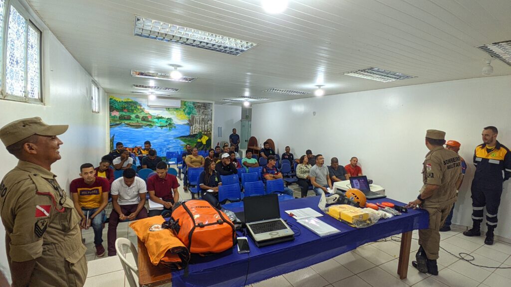 Curso de Brigada Básica de Incêndio realizado em Jacareacanga
