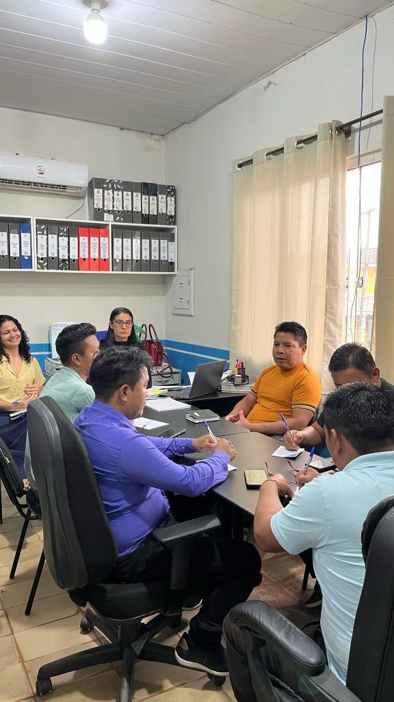 AÇÕES DO PPA EM TERRITÓRIO INDÍGENA FORAM PAUTA DE REUNIÃO ENTRE SEPLAN E PARLAMENTARES INDÍGENAS
