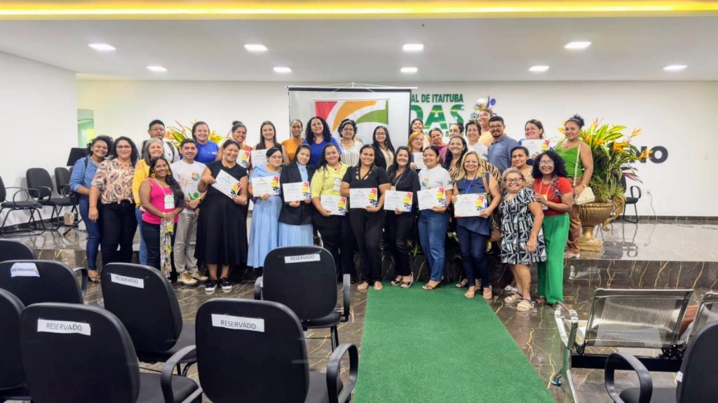 Assistentes sociais de Jacareacanga participam da 4ª Conferência Regional de Assistência Social do Tapajós