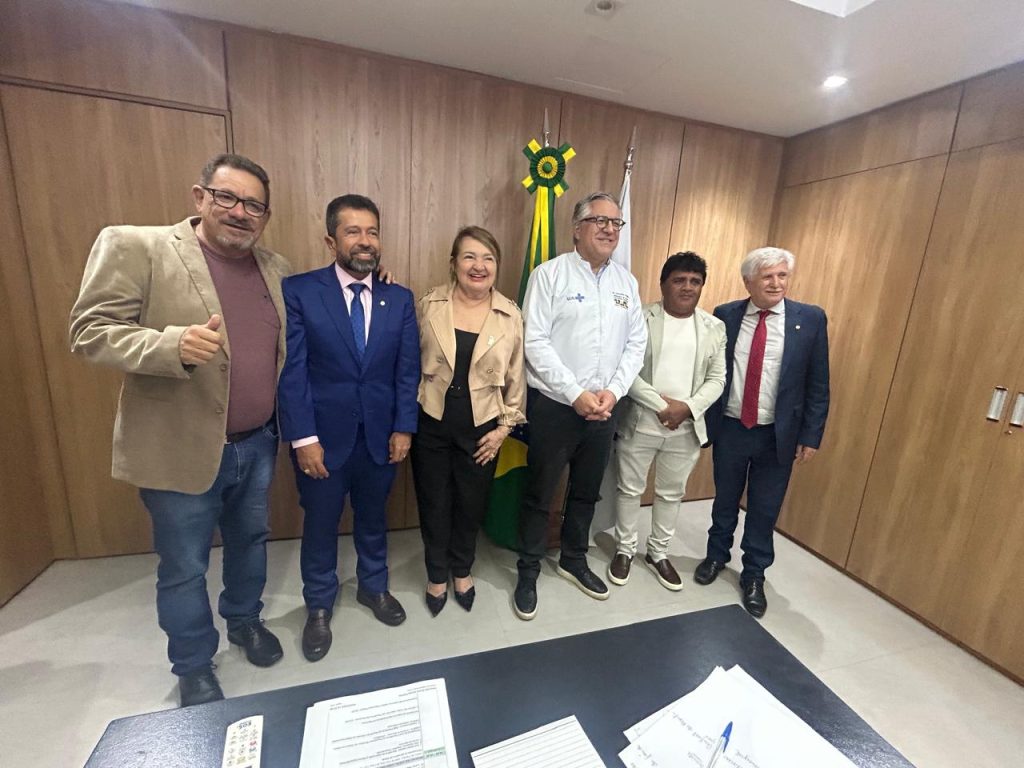Prefeito Valdo e Presidente da Câmara Goiano articulam melhorias para a saúde de Jacareacanga em reunião com Alexandre Padilha