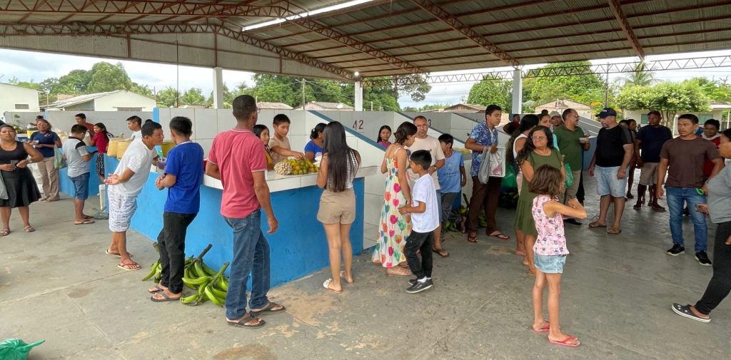 Café da manhã na Feira Municipal valoriza feirantes e incentiva consumo de produtos da agricultura local