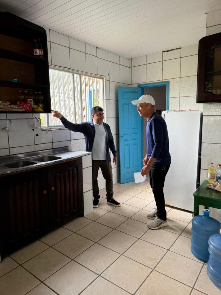 Prefeito Valdo realiza visita ao CRAS para avaliar futura reforma e modernização do prédio