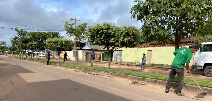 Bairro São Francisco recebe mutirão de limpeza, pintura e arborização em Jacareacanga
