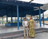 Prefeito Valdo vistoria obra de escola na aldeia Karapanatuba no Dia do Trabalhador