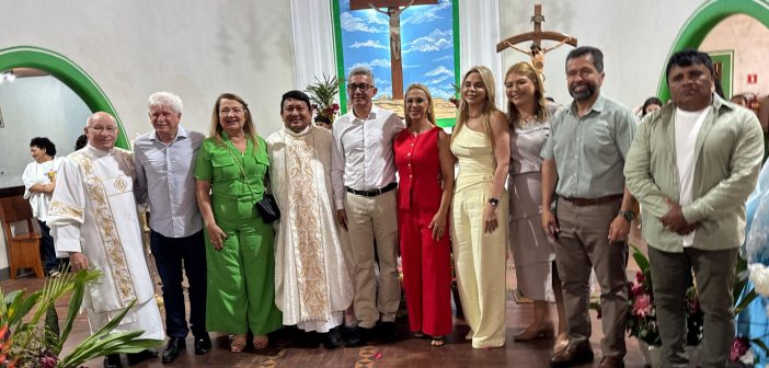Prefeito Valdo do Posto prestigia aniversário de 92 anos de Belterra
